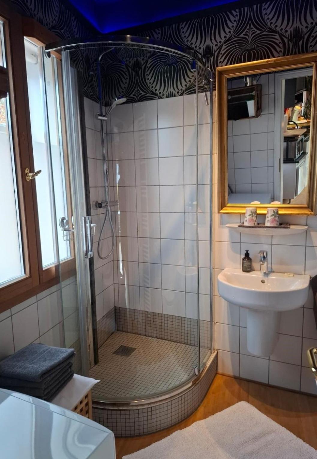 Apartment Leopold Mit Balkon Кобург Екстериор снимка